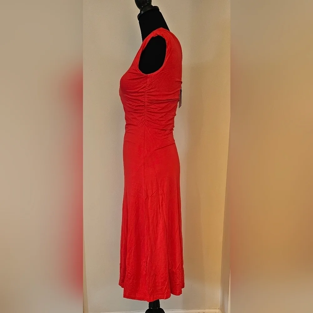 New Ebby and I One-Shoulder Ruched Red Midi Dress – Size S